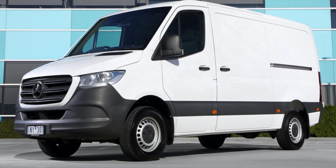 Mercedes-Benz Sprinter 2018-2019 revocato con rischio incendio