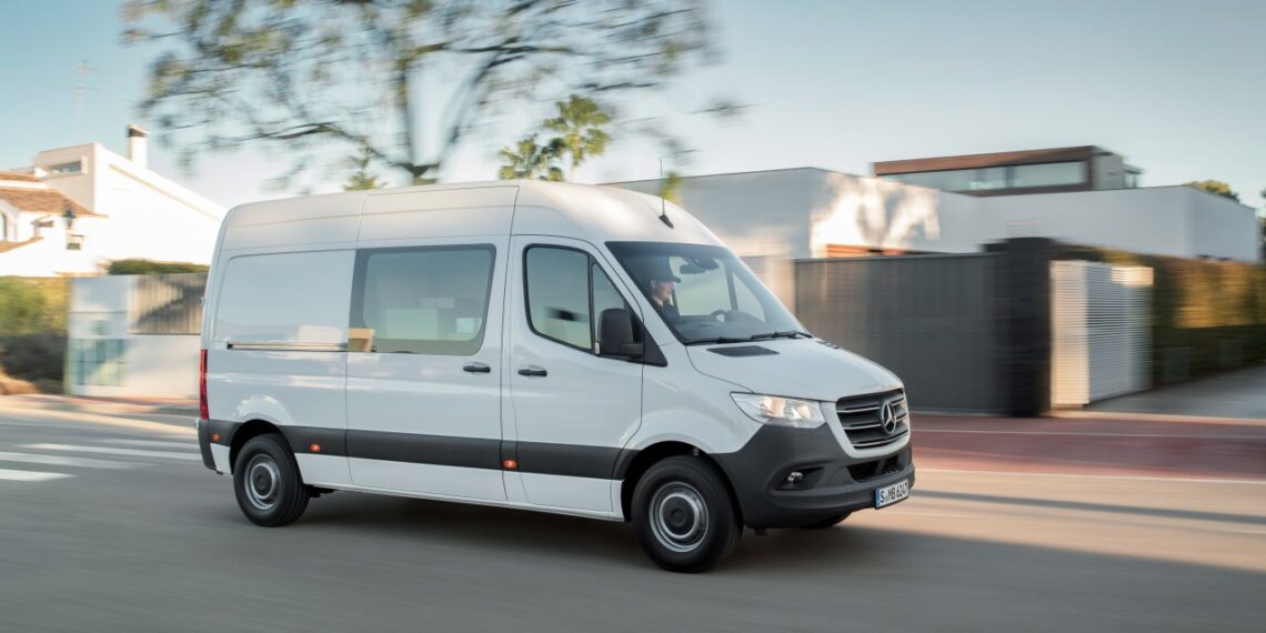 Mercedes-Benz Sprinter 2018-2020 revocato con rischio luce freno difettosa