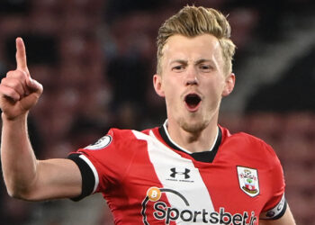 "Non ho ancora finito qui" - Ward-Prowse pone fine alle speculazioni sul trasferimento firmando un nuovo contratto quinquennale a Southampton