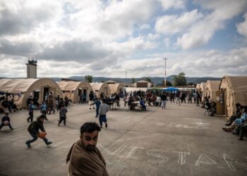 "Finalmente sono al sicuro": la base aerea degli Stati Uniti diventa rifugio temporaneo afghano