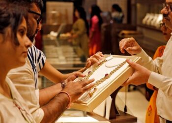 Gold Premiums Climb To Nearly 3-Week High As Jewellers Boost Festive Stocks
