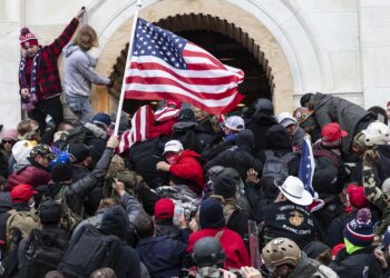 Il panel della Camera che indaga sulla rivolta al Campidoglio dice alle società di telecomunicazioni di preservare i registri telefonici degli alleati di Trump