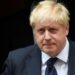 Il premier britannico Johnson rinuncia all'impegno fiscale per finanziare il welfare