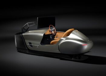 Il simulatore di guida di auto d'epoca di Pininfarina del valore di $ 200.000