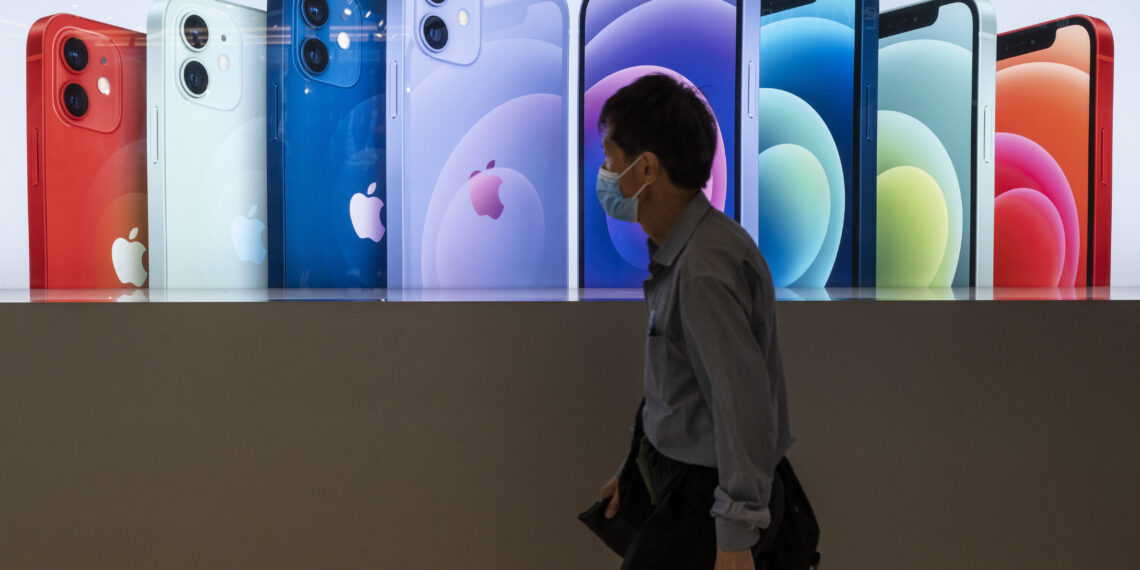 Il trafficante di armi informatiche sfrutta la nuova vulnerabilità nel software iPhone di Apple che colpisce la maggior parte delle versioni, afferma il gruppo di controllo