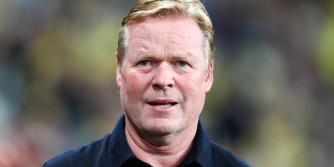"In questo paese ti mandano via per niente!" - L'allenatore del Barcellona Koeman ribatte l'arbitro dopo aver ricevuto un cartellino rosso nel sorteggio a Cadice