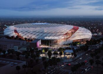 LA Clippers di Steve Ballmer firma un accordo per i diritti di denominazione dell'arena da 500 milioni di dollari con il proprietario di TurboTax Intuit