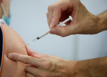 L'UE rivede il rischio di infiammazione rara dopo le vaccinazioni contro il Covid-19