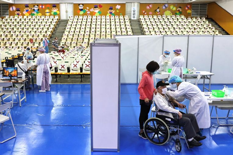 La Polonia donerà 400.000 dosi di vaccino AstraZeneca Covid-19 a Taiwan