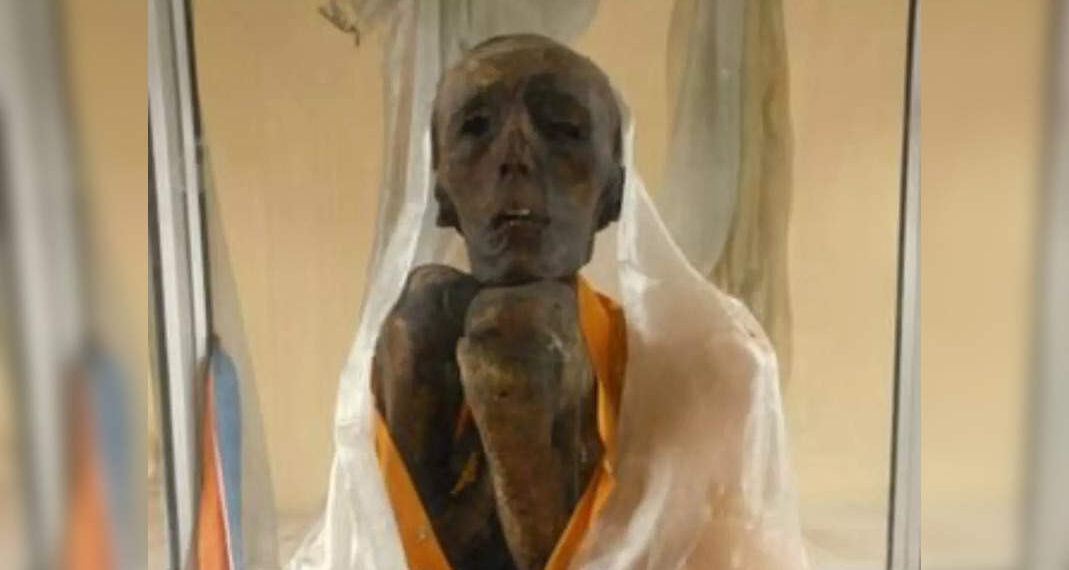 La mummia di Sangha Tenzin nel villaggio di Gue, nella valle dello Spiti