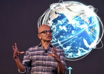 Le azioni Microsoft stabiliscono un nuovo record dopo l'annuncio degli aumenti dei prezzi di Office 365