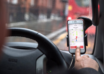 Le cause legali di Lyft e Uber aumentano dopo che il tribunale ha affermato che lo show worker shove è incostituzionale