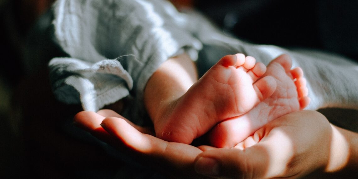 Lo studio mostra che la voce materna riduce il dolore nei bambini prematuri
