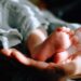 Lo studio mostra che la voce materna riduce il dolore nei bambini prematuri