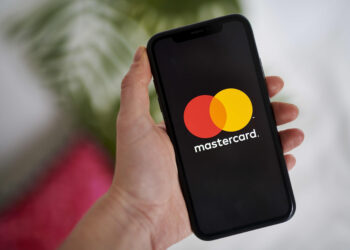 Mastercard fa una grande scommessa sulla crittografia, acquistando la startup di analisi blockchain CipherTrace