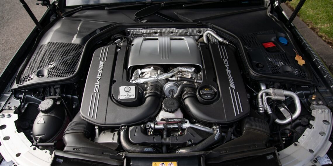 Mercedes-AMG V8 potrebbe avere un decennio da vivere - rapporto