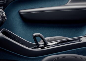 Nessun posto dove nascondersi: Volvo elimina la pelle nelle auto elettriche