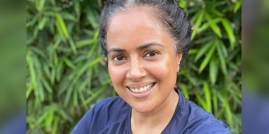 Sameera Reddy ha pubblicato una potente conversazione sullo sbiancamento dei capelli con suo padre, guarda le foto senza filtro