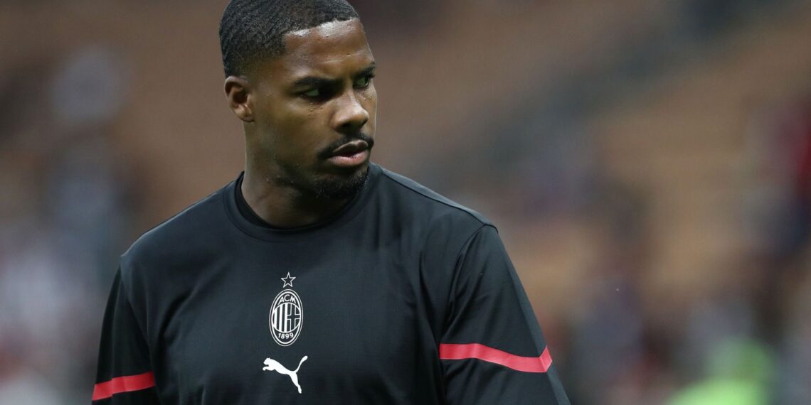 'Sono Mike, in piedi, nero e orgoglioso' - Il portiere del Milan Maignan risponde agli abusi razziali dei tifosi bianconeri