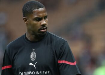 'Sono Mike, in piedi, nero e orgoglioso' - Il portiere del Milan Maignan risponde agli abusi razziali dei tifosi bianconeri
