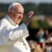 "Sono ancora vivo", ha detto Pope, "anche se alcuni mi volevano morto"