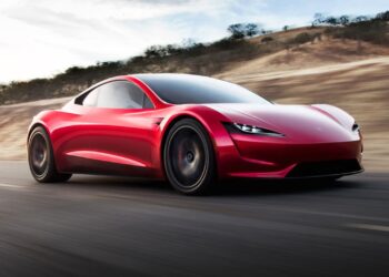 Tesla Roadster di nuovo in ritardo