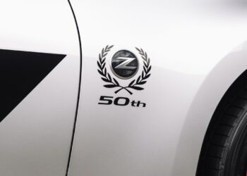 VFACTS: auto che si schiantano sul loro peso