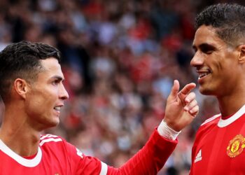 Varane parla del vantaggio di Ronaldo al Man Utd e spera di ricreare la partnership di Ramos con Maguire