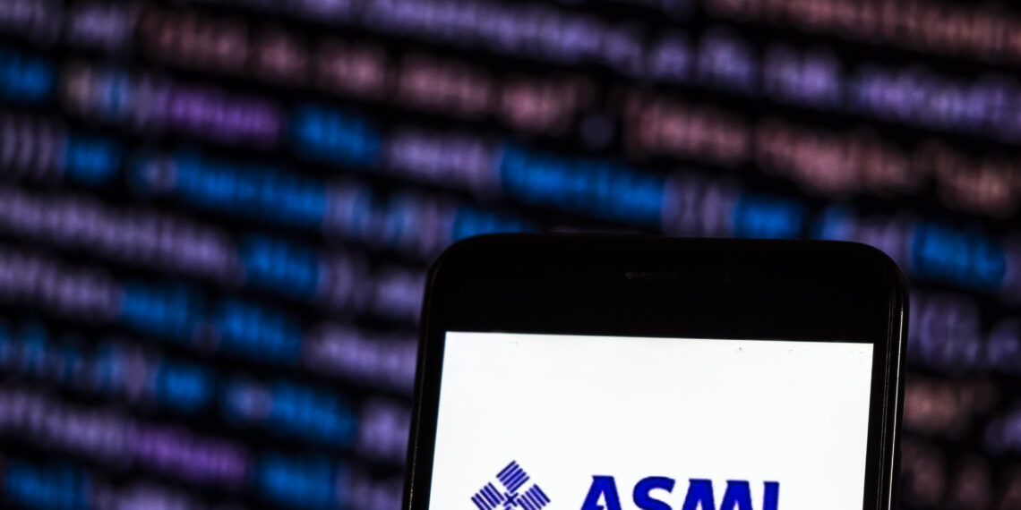 ASML, un produttore fondamentale di macchine per chip, prevede un boom delle vendite nel prossimo decennio
