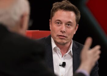 Il CEO di Tesla Elon Musk afferma che il governo degli Stati Uniti dovrebbe evitare di regolamentare la crittografia