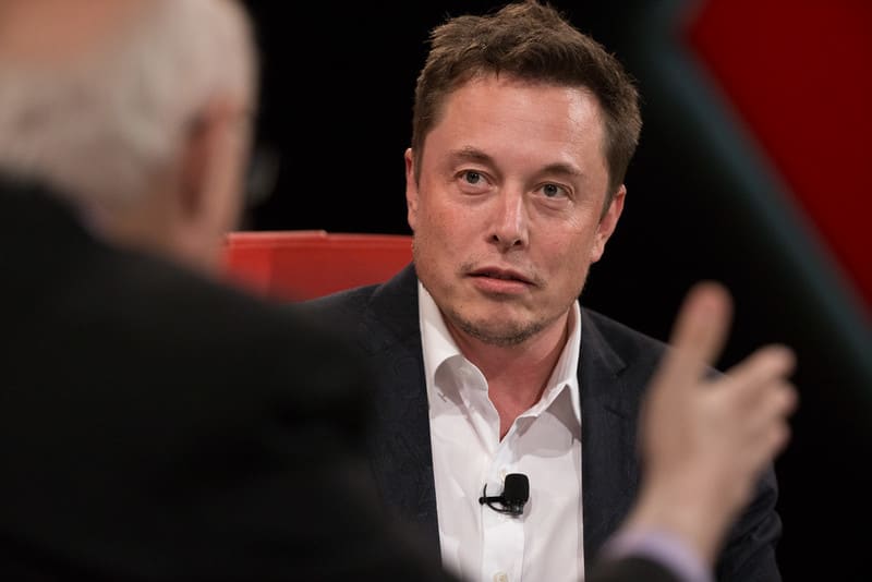 Il CEO di Tesla Elon Musk afferma che il governo degli Stati Uniti dovrebbe evitare di regolamentare la crittografia