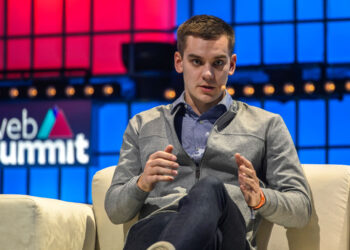 Il presidente dell'Estonia afferma che la mancanza di "condizioni speciali" per i giganti della tecnologia ha permesso alle start-up locali di prosperare