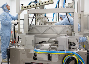 Il produttore di chip ASML diventerà un business da 500 miliardi di dollari il prossimo anno, prevedono gli investitori in tecnologia