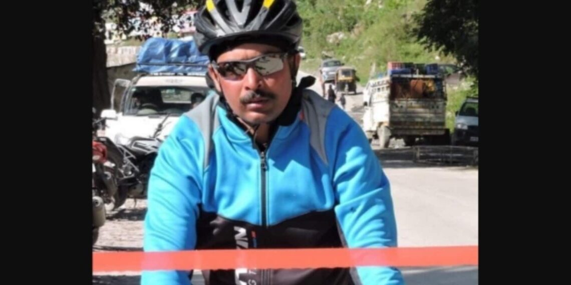 L'ufficiale dell'esercito indiano stabilisce il nuovo Guinness World Record per il ciclismo in solitaria più veloce da Leh a Manali | Salute