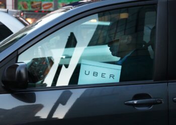 Ora Uber può monitorare il tuo volo, quindi un passaggio a casa è pronto quando atterri.