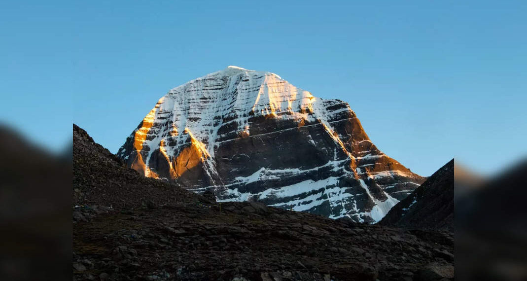 I pellegrini di Kailash Mansarovar presto si dirigeranno verso la loro destinazione in auto