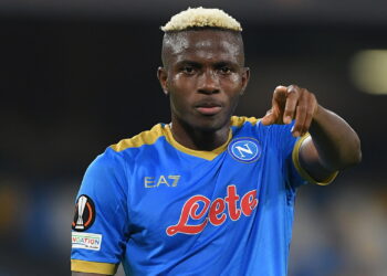 Infortunio Osimhen: rinforzi per il Napoli con la stella nigeriana di nuovo in allenamento