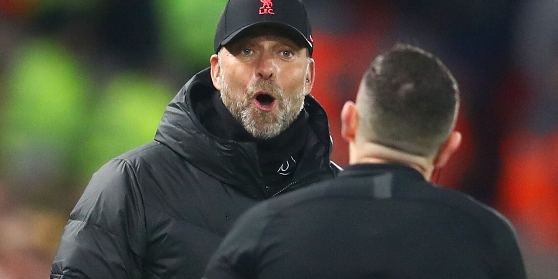 Perché il discorso di Klopp sugli arbitri è stato giustificato dal momento che il Liverpool è in ritardo nella ricerca del titolo?