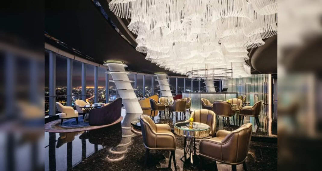 Shanghai diventa la casa del ristorante più alto del mondo in un edificio!