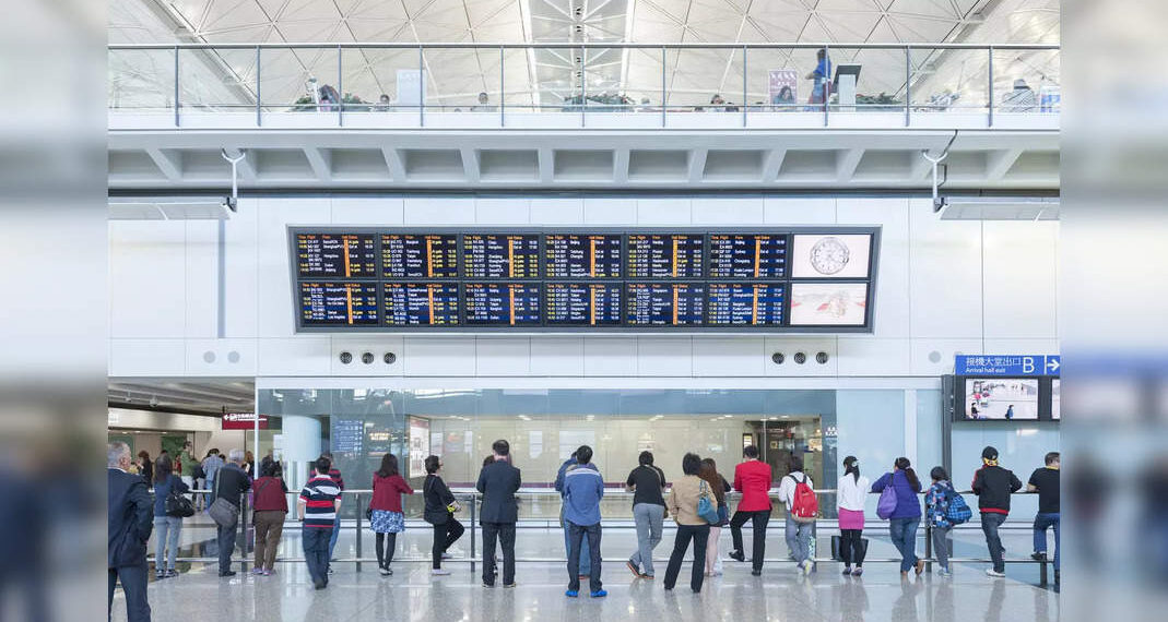 Hong Kong rimuoverà il divieto di volo internazionale dal 1 aprile