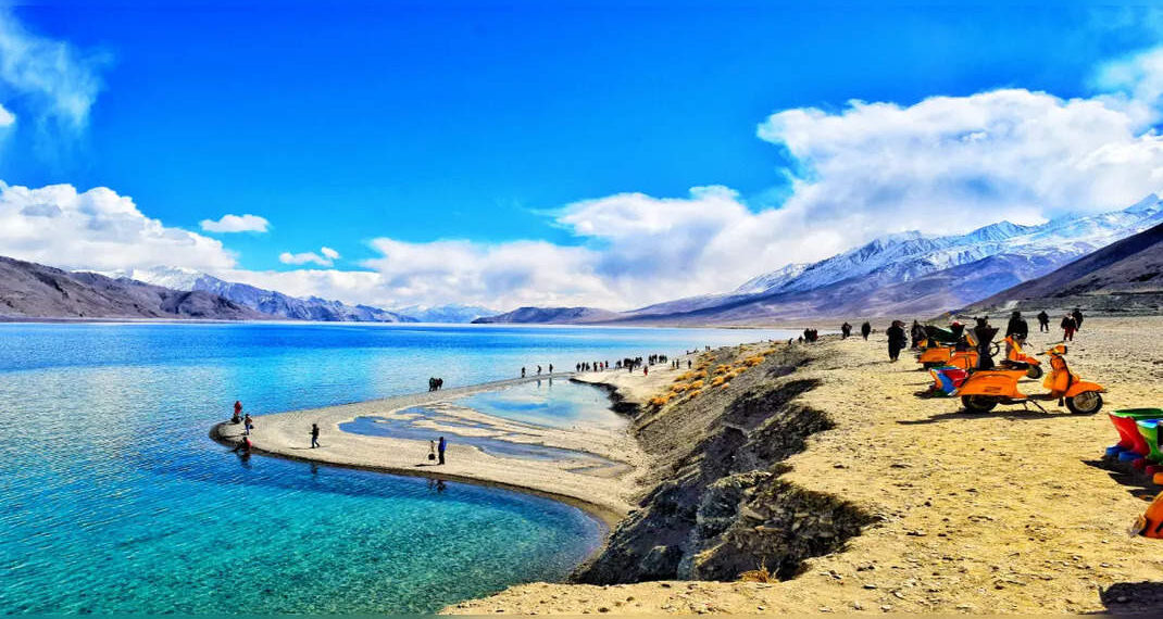 I turisti non dovrebbero pianificare il loro soggiorno vicino al Lago Pangong senza previa prenotazione, Dipartimento del Turismo del Ladakh