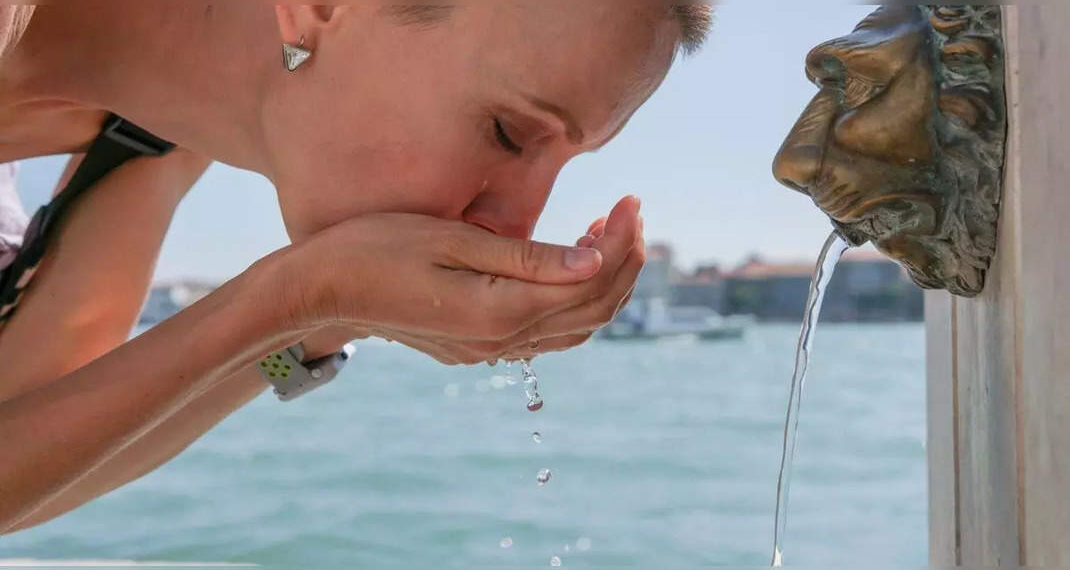 Il governo di Venezia chiede ai turisti di contribuire a ridurre l'inquinamento in città