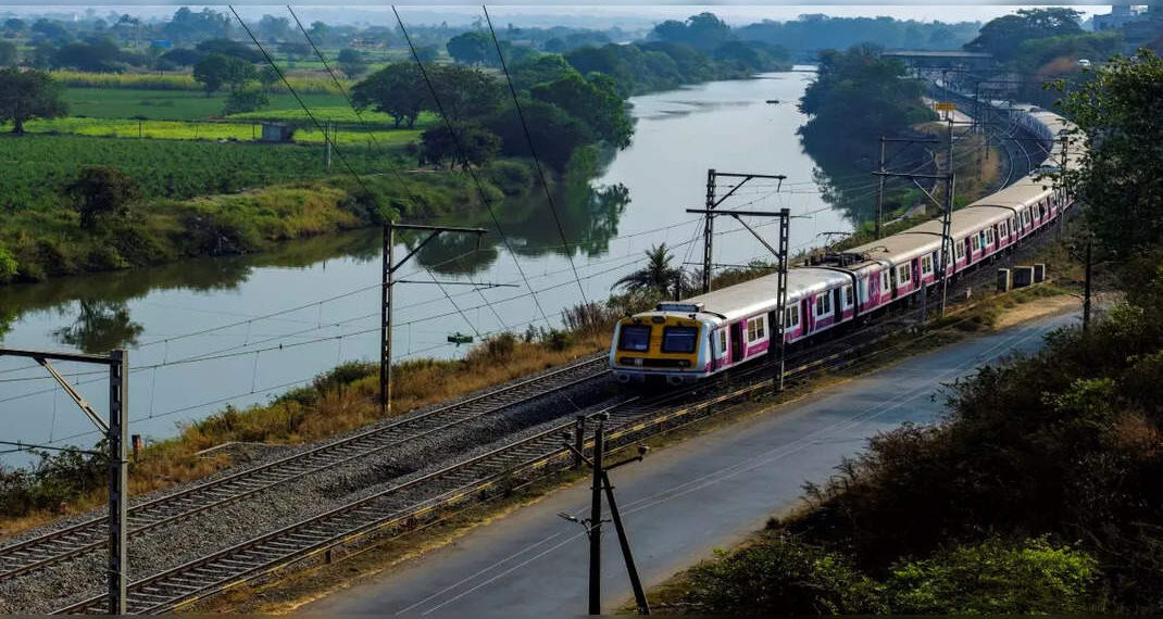 Le ferrovie indiane opereranno 179 treni speciali per gestire la corsa festiva