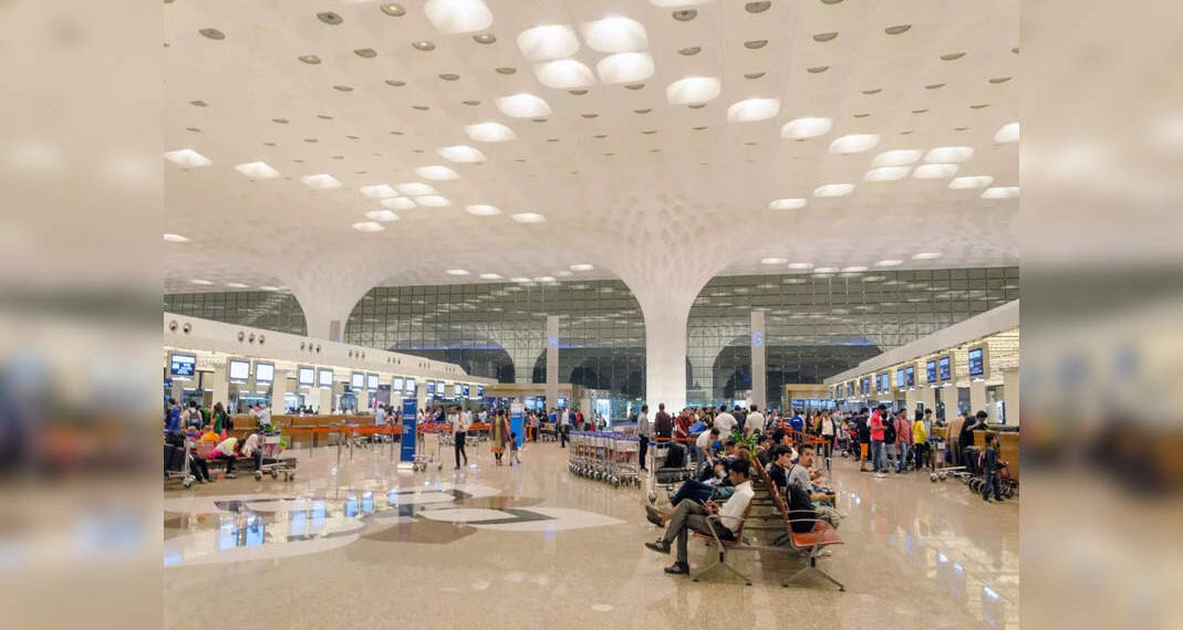 L'aeroporto di Mumbai emette un avviso che chiede ai viaggiatori di arrivare all'aeroporto all'inizio di questa stagione delle vacanze