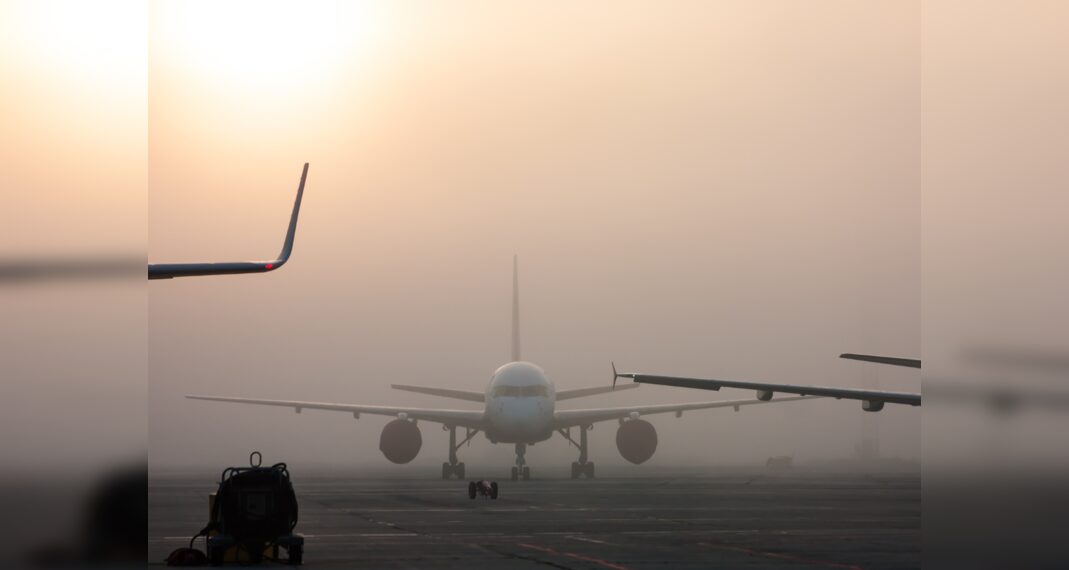 Avviso nebbia fitta: la maggior parte dei voli e dei treni riprogrammati a Delhi