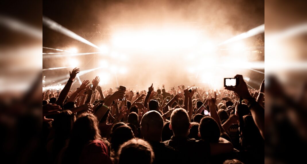 Daman ospiterà il più grande festival notturno sulla spiaggia di Bollywood, lo "Shor Fest", il 27 maggio