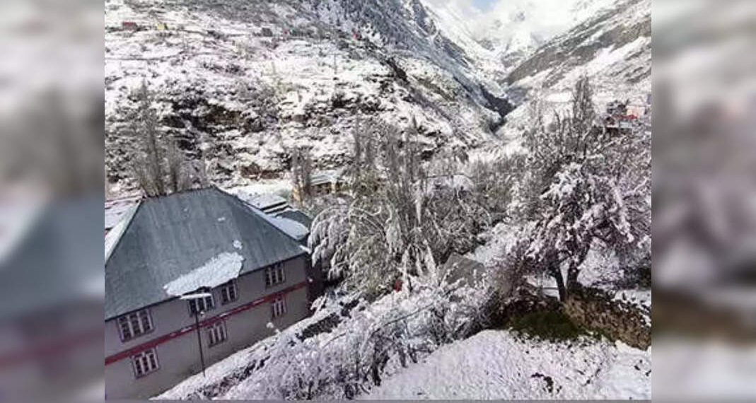 Avviso di viaggio: fino a 14 strade chiuse nell'Himachal Pradesh dopo abbondanti nevicate
