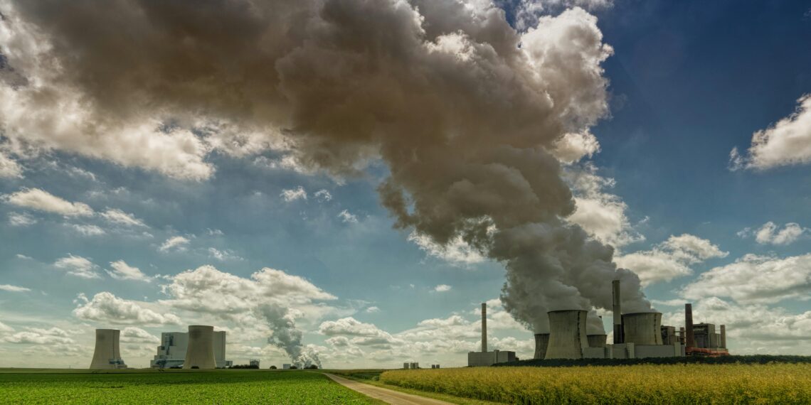 Comprendere la Carbon Footprint: Importanza e Strategie di Riduzione