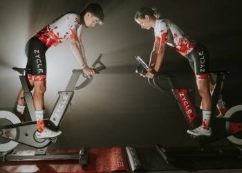 Resistenza magnetica o di attrito? Che è meglio per una bici da interni