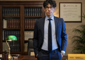 Dott. Lorenzo Lipani (Debit Consulting S.r.l.) : Come liberarti davvero dei debiti, aziendali e personali: